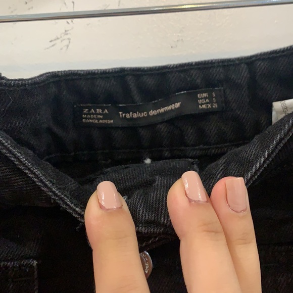 Zara black mini denim skirt with silver hardware - Picture 6 of 6